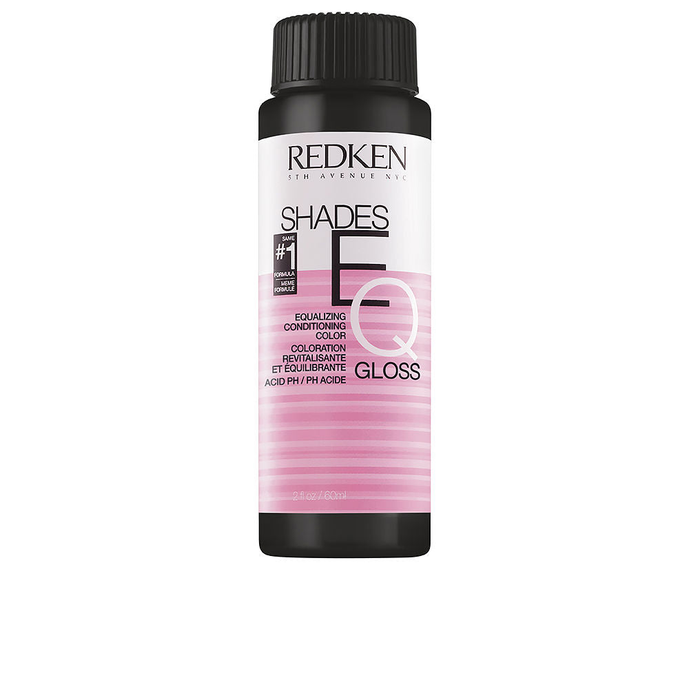 Tube of 04NB Maple semi-permanent conditioning hair colour, neutral brown tone