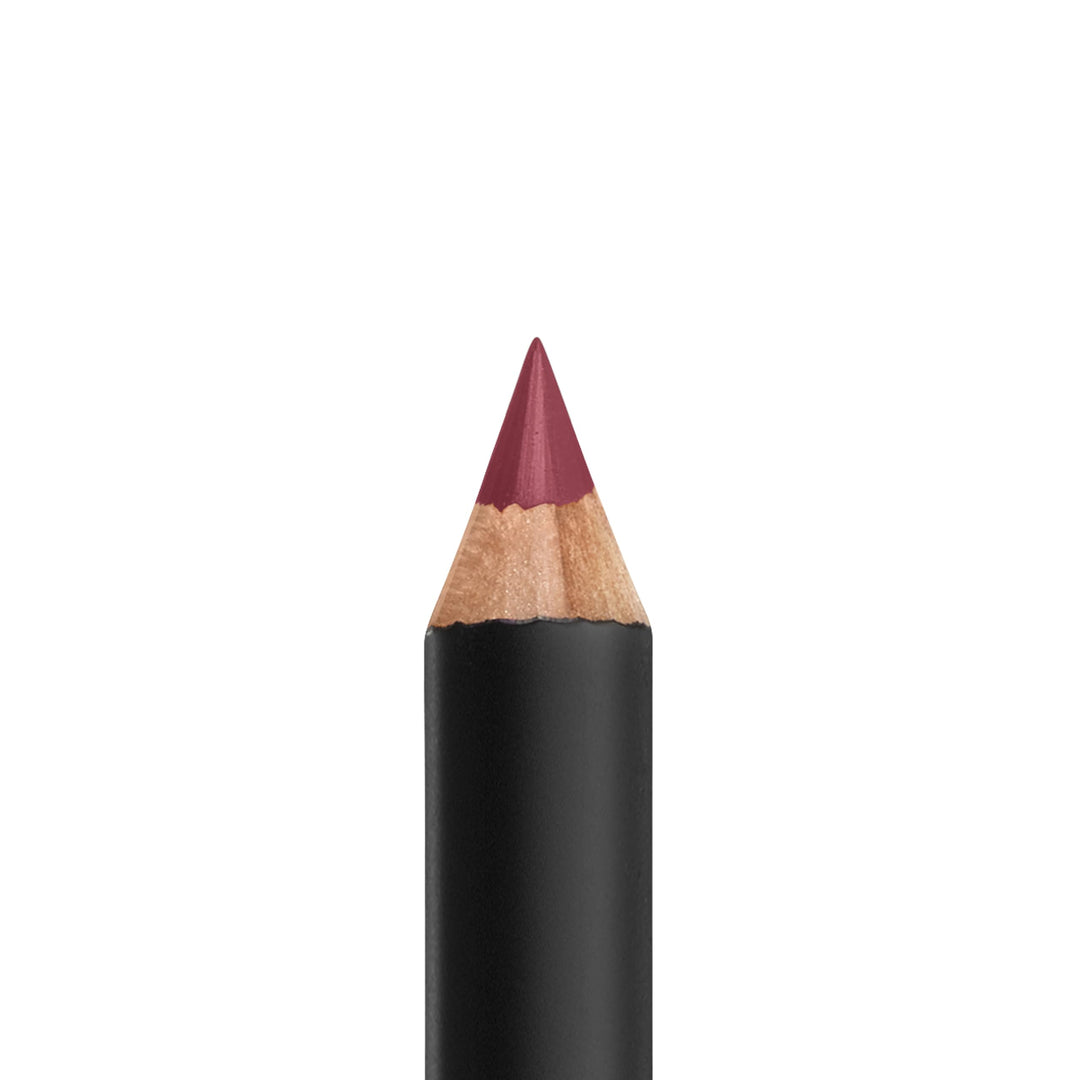 Matte pink lip liner pencil in Sweet Tooth, 3.5 g, creamy texture