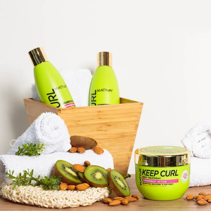 250 ml conditioner bottle for defined curly hair with kiwi and almond