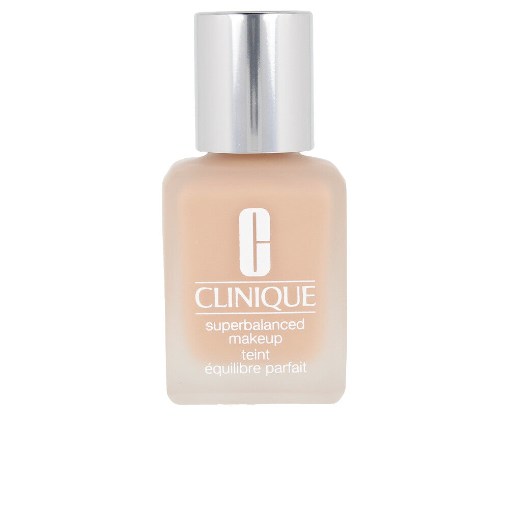 30 ml bottle of light beige tinted foundation, smooth natural finish, Unisex