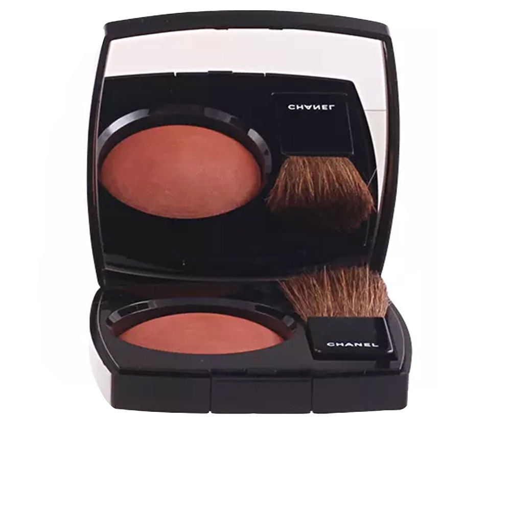 Compact powder blush in warm golden shade with small natural-fibre brush, 4 g