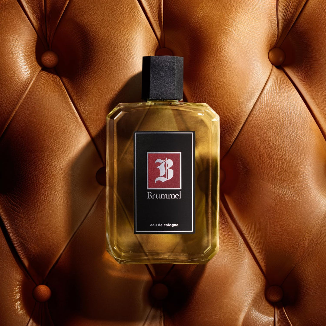 500 ml clear eau de cologne bottle with classic label, citrus and woody notes