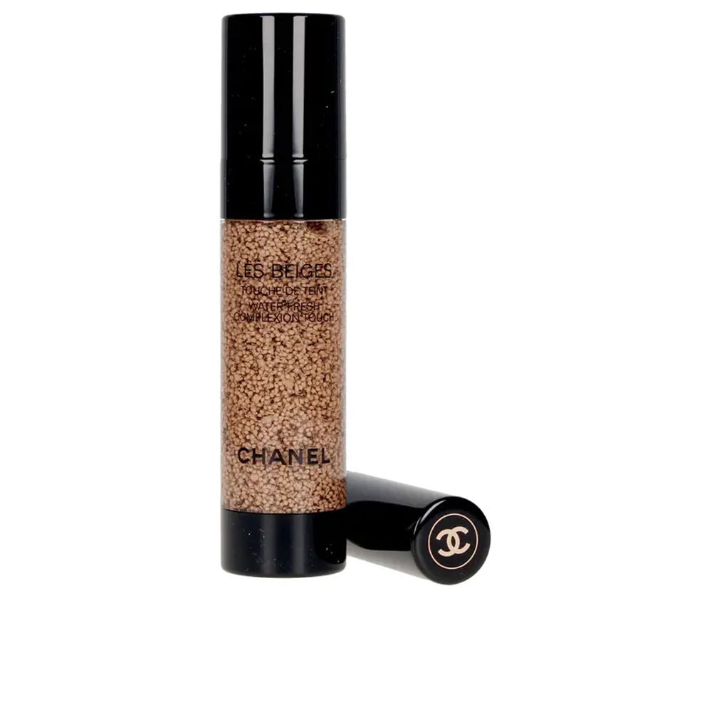 20 ml sponge‑tip liquid tint in shade B30, dewy hydrating finish