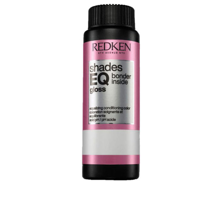 Three 60 ml bottles of acidic, ammonia-free semipermanent hair colour balm