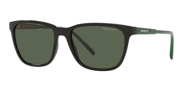 Timeless Edge in Black and Green Contrast