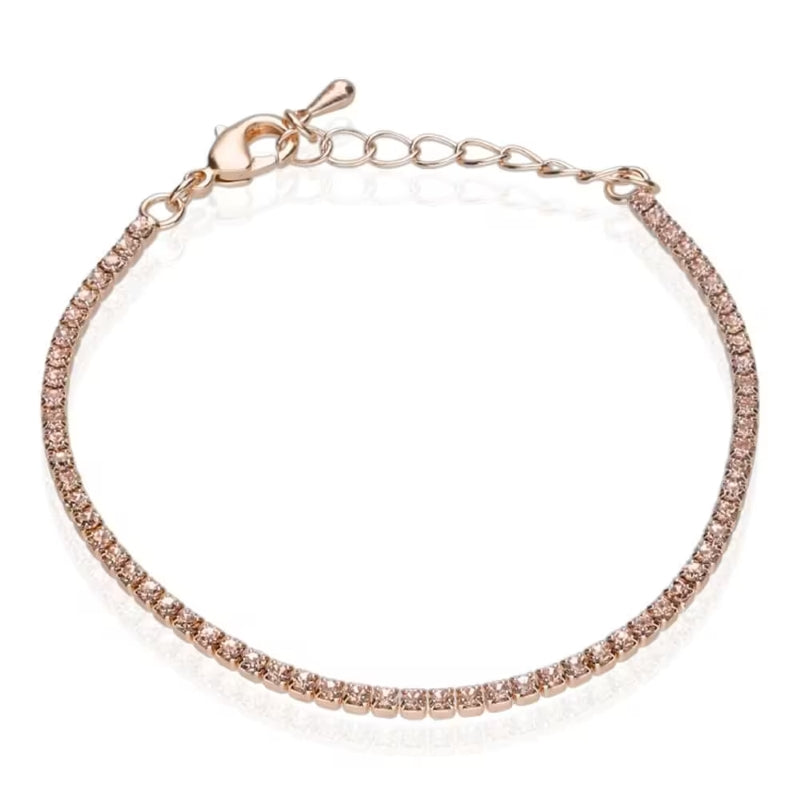 Stroili Rose Gold Chain Bracelet: delicate rose gold chain bracelet with small linked rhinestones and lobster clasp